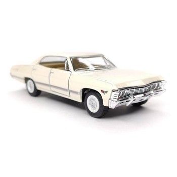 Машинка инерционная "1967 Chevrolet Impala" KT5458W-2 масштаб 1:36 Белый фото